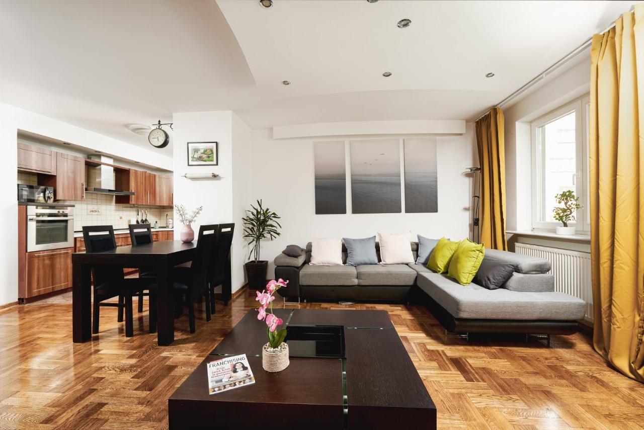 Lumina Spacious Apartment Near The Railway Station Varsovia Exterior foto