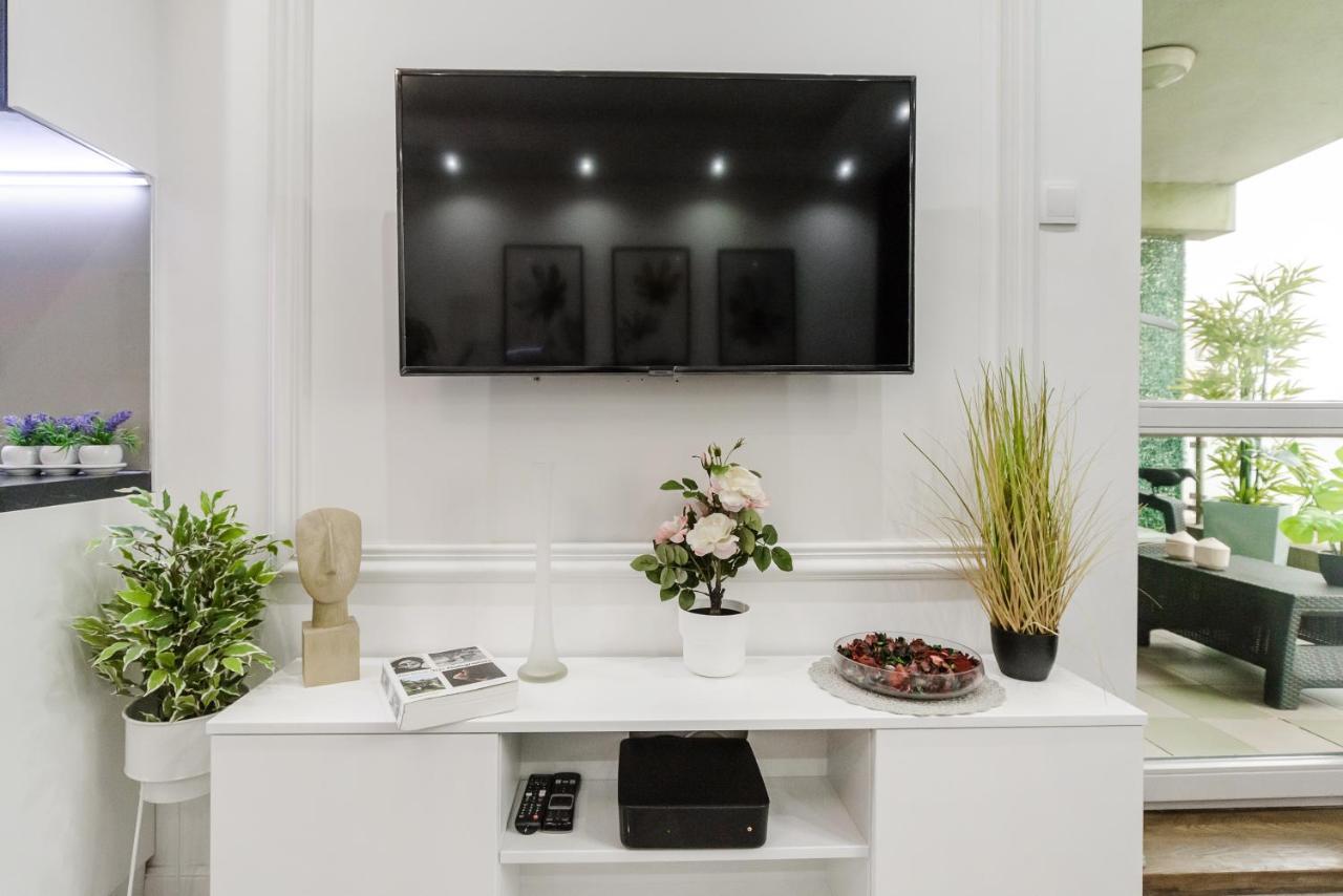 Lumina Spacious Apartment Near The Railway Station Varsovia Exterior foto